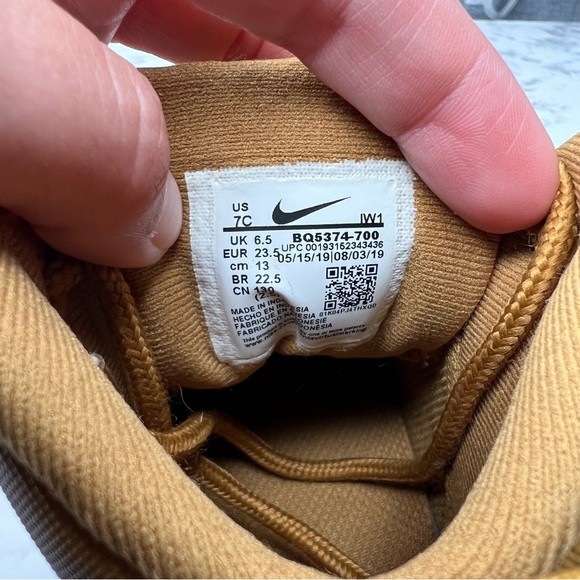 NIKE Manoa Wheat Black Little Kid Boots - Picture 3 of 8